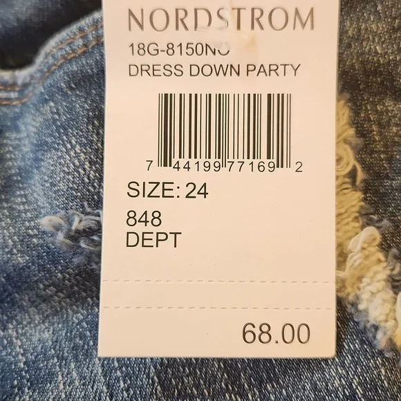 NWT Nordstrom The Fulton Blanknyc Roll Up Distressed Denim Blue Shorts Size 24 - Picture 13 of 13